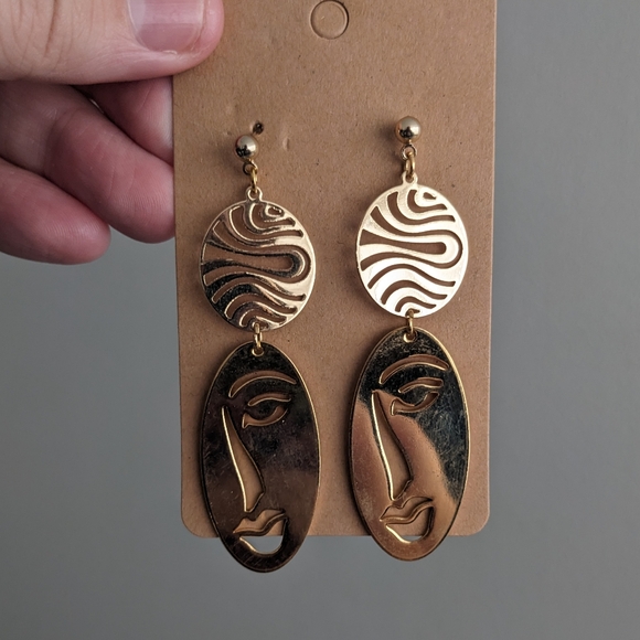 Gold Abstract Face Earrings - Picture 1 of 1
